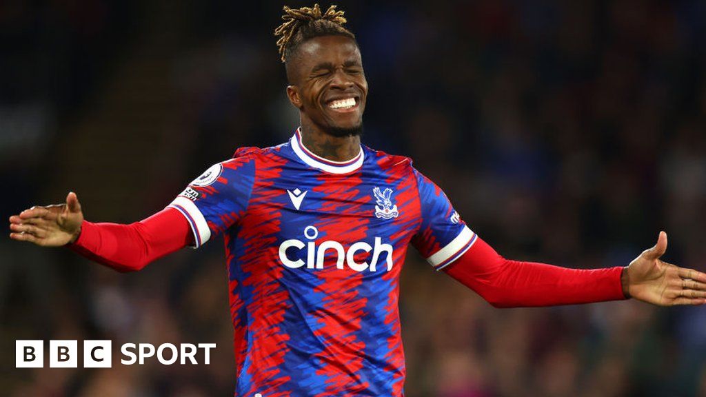 Crystal Palace 2-1 Wolves: Wilfried Zaha winner helps Eagles come from  behind for victory - BBC Sport