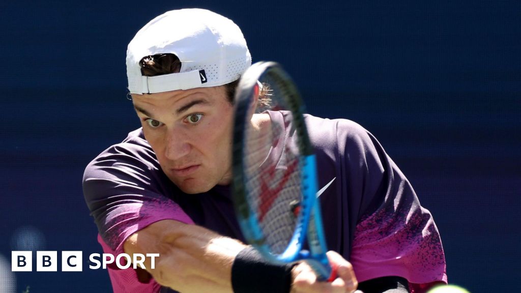 Dazzling Draper reaches US Open quarter-finals