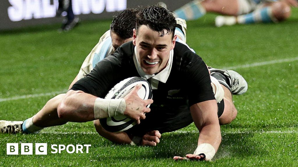 All Blacks thrash Argentina to avenge first-Test loss