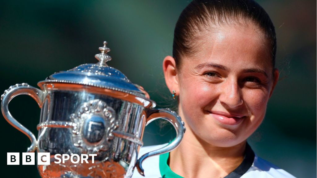 Diverse varer Fjerde Overholdelse af French Open: Jelena Ostapenko beats Simona Halep to win first Grand Slam -  BBC Sport