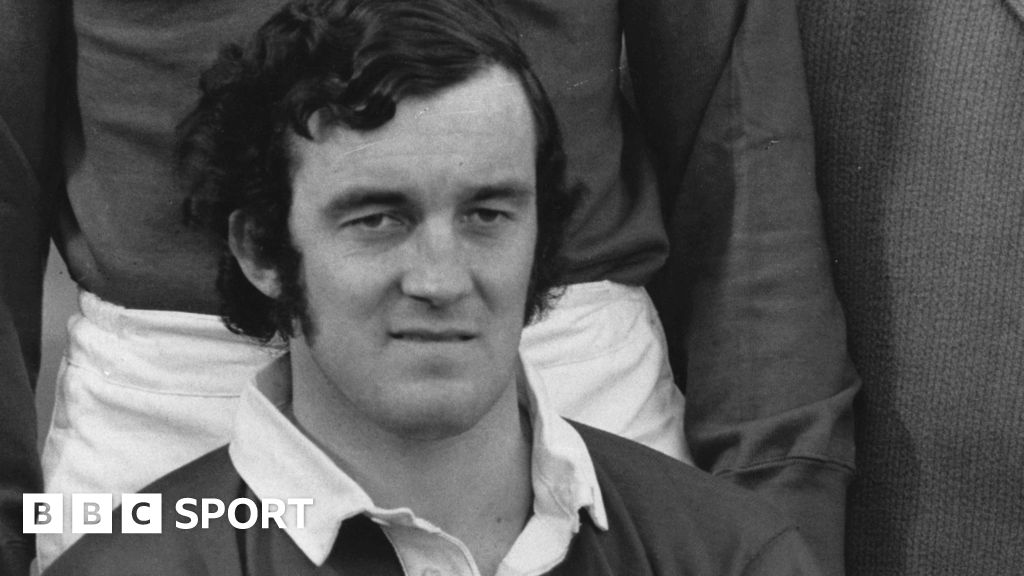 Peter Jackson's Six Nations stories: The day Wales dropped Phil Bennett