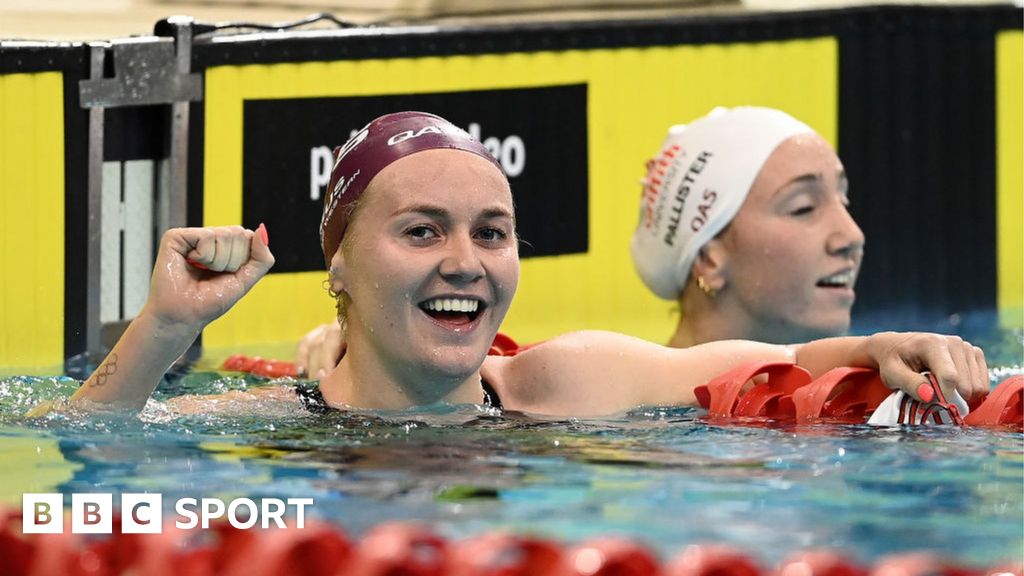 Ariarne Titmus Breaks Katie Ledecky's 400m Freestyle World Record - BBC ...