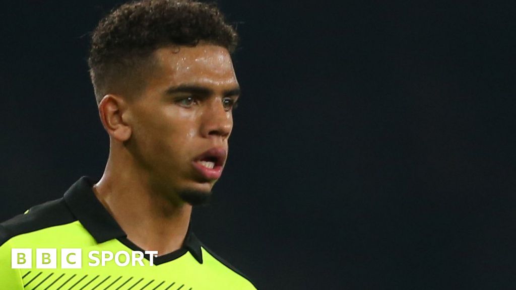 Tennai Watson Reading Defender Joins Afc Wimbledon On Loan c Sport