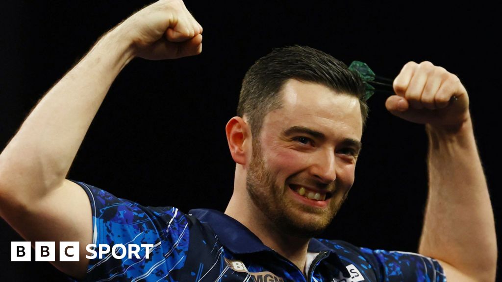 Humphries takes first Premier League night win