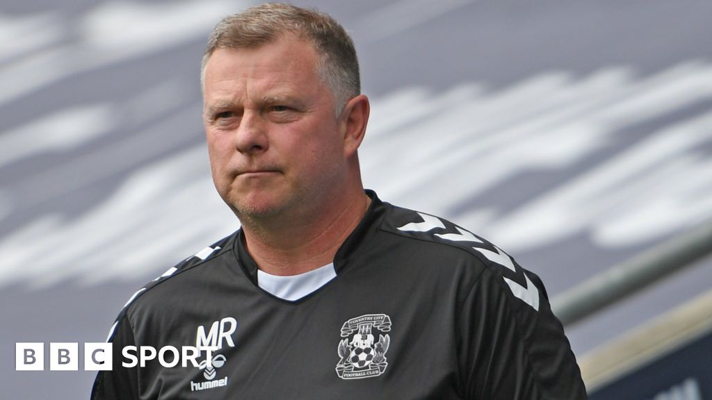 Mark Robins: Coventry City boss wants four more players before window shuts  - BBC Sport