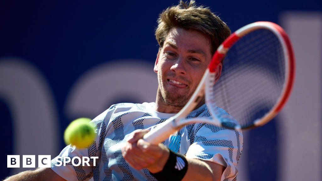 Estoril Open Cameron Norrie loses to Albert RamosVinolas in final BBC Sport