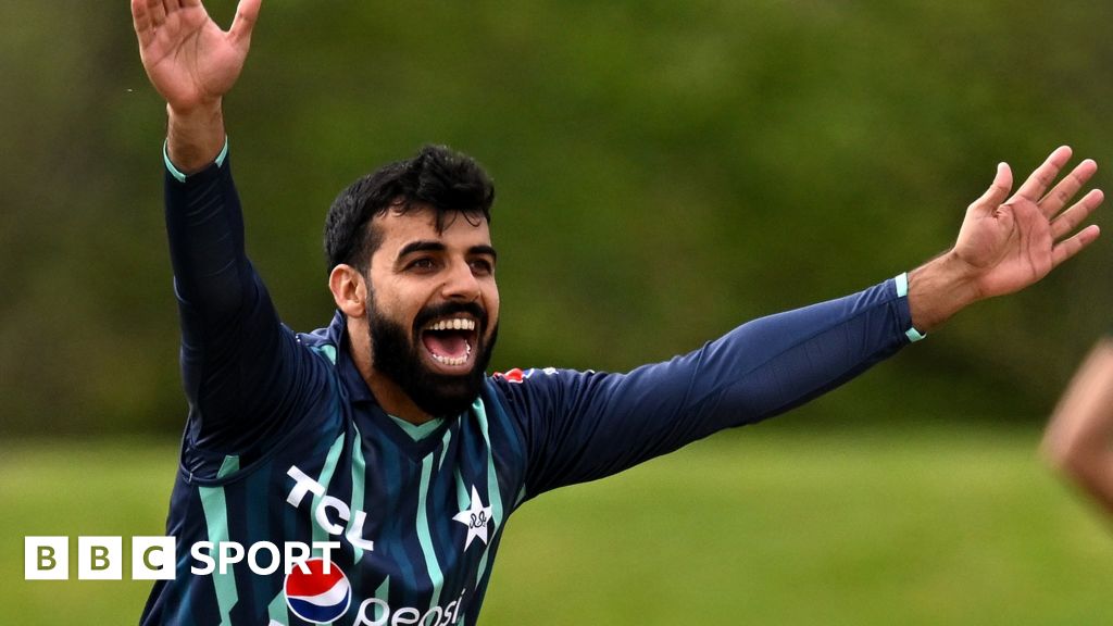 Shadab Khan: Sussex Sign Pakistan All-rounder For 2023 T20 Blast ...