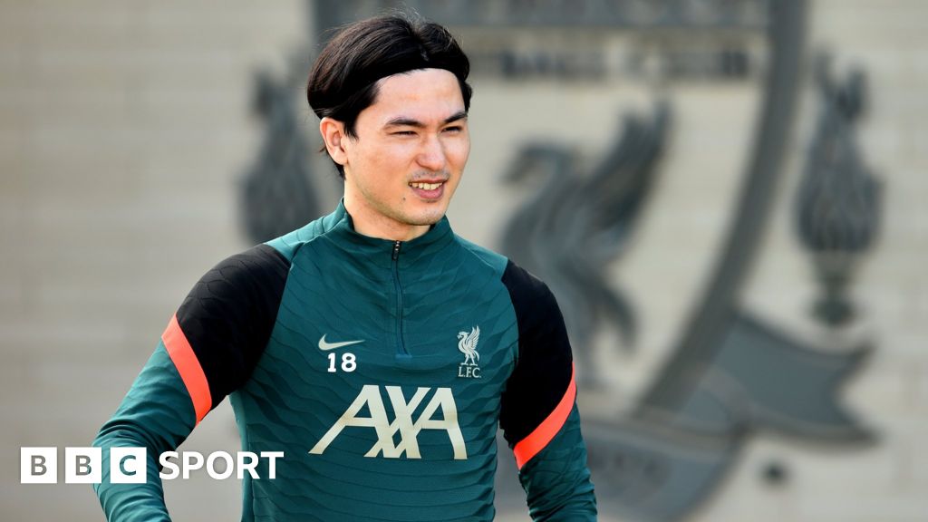 Takumi minamino best sale liverpool shirt