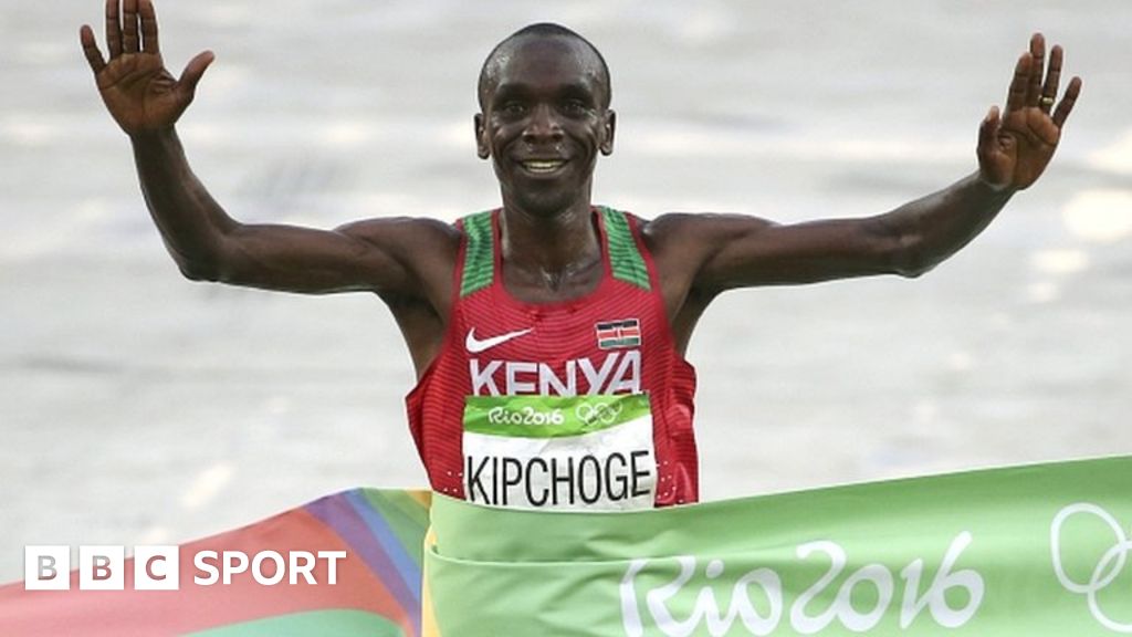 Rio Olympics 2016: Kenya's Eliud Kipchoge wins men’s marathon - BBC Sport