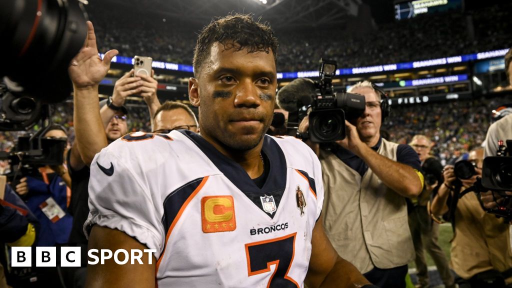 Russell Wilson booed in return to Seattle as Denver Broncos lose to Seahawks