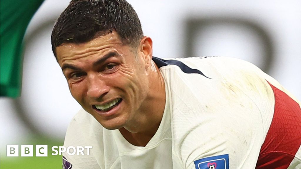 Ronaldo's sister takes aim at Santos for starting the 37-year-old