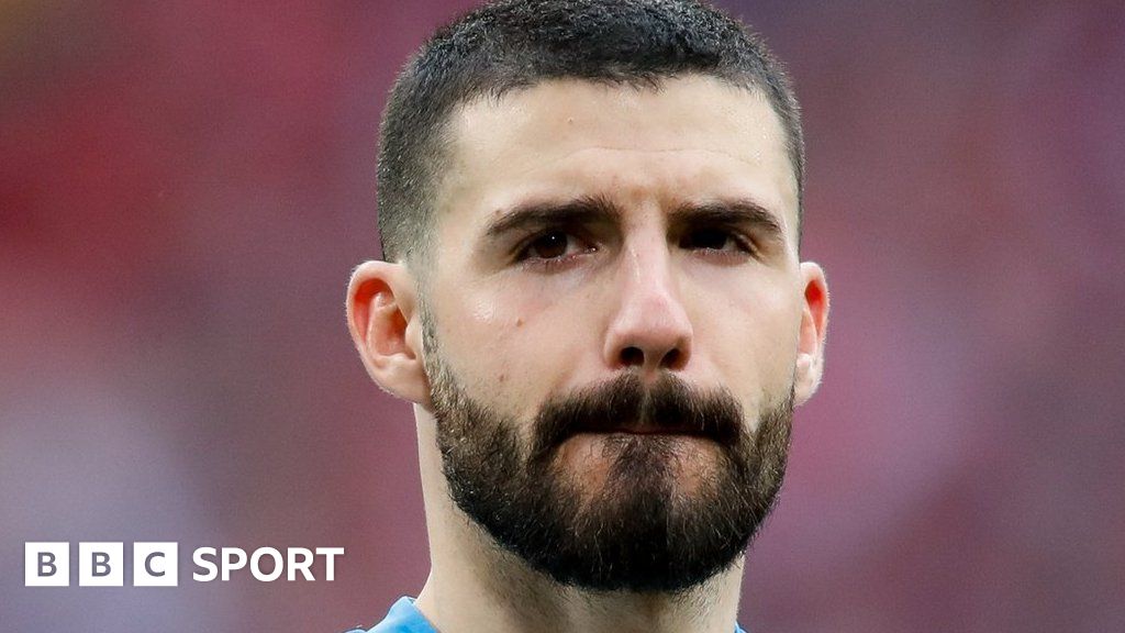 Pipa: West Bromwich Albion sign ex-Huddersfield full-back on loan from  Ludogorets - BBC Sport