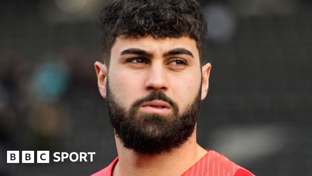 Josko Gvardiol: Manchester City agree £77m fee with RB