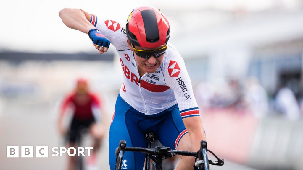Para cycling Road World Championships GB s Sarah Storey claims 40th world title BBC Sport