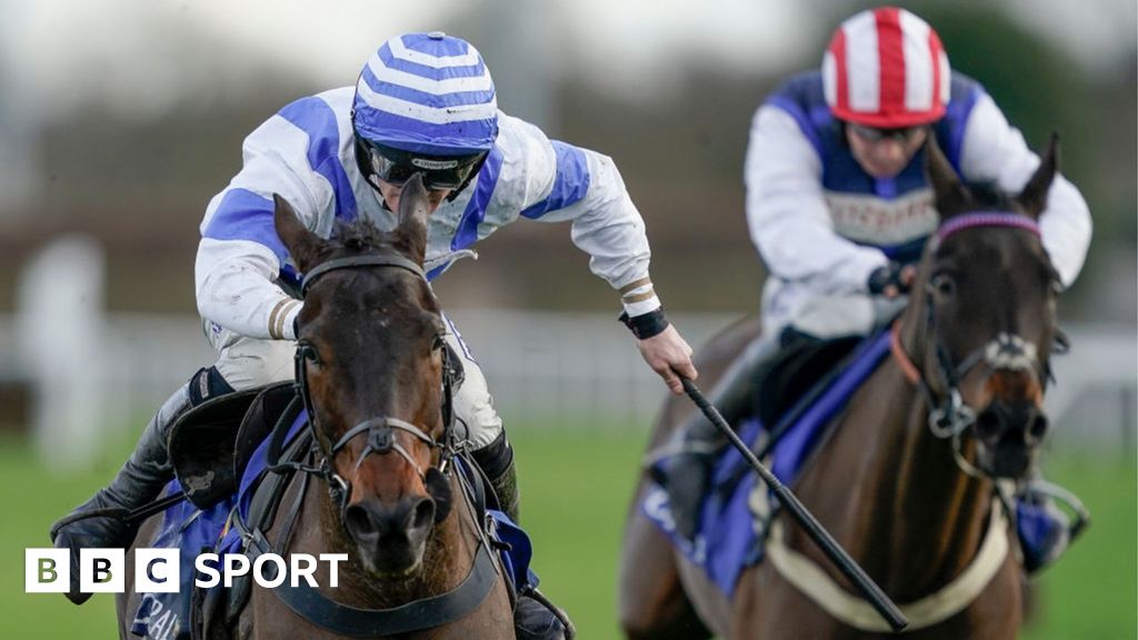 Forward Plan wins Coral Trophy with storming finish