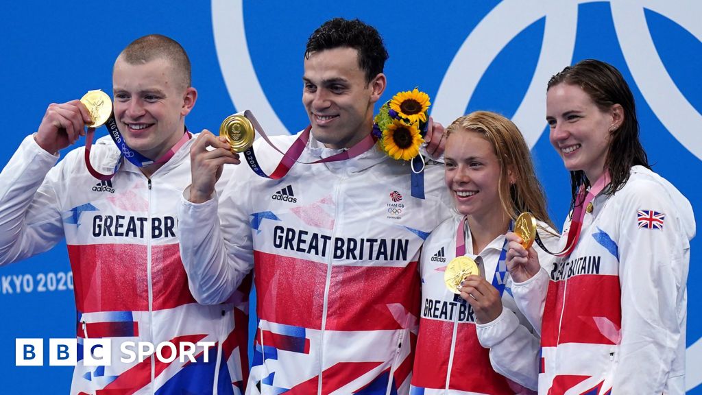 Tokyo Olympics Great Britain win 4x100m mixed medley relay gold BBC