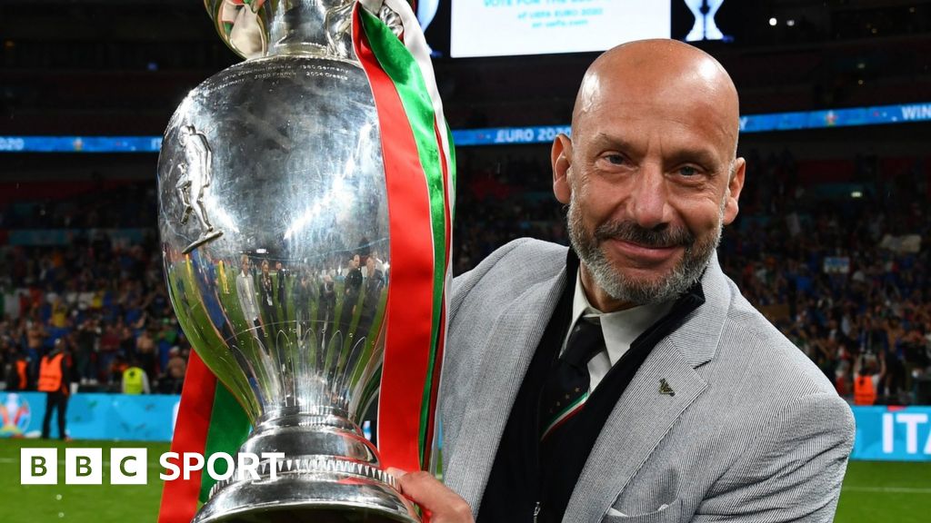 Gianluca Vialli: Former Chelsea, Juventus, Sampdoria and Italy striker dies  aged 58 - BBC Sport