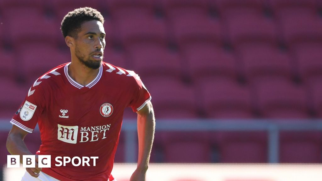 Zak Vyner: Bristol City defender signs new three-year contract - BBC Sport