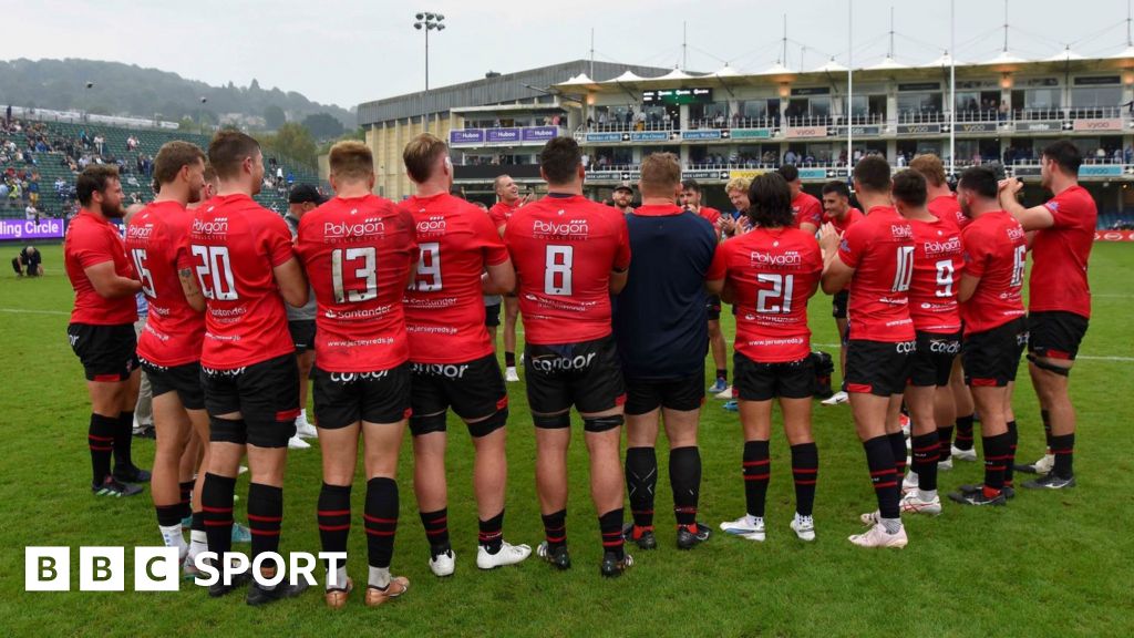 Fans rally for Jersey Reds after rugby club ceases trading - BBC News