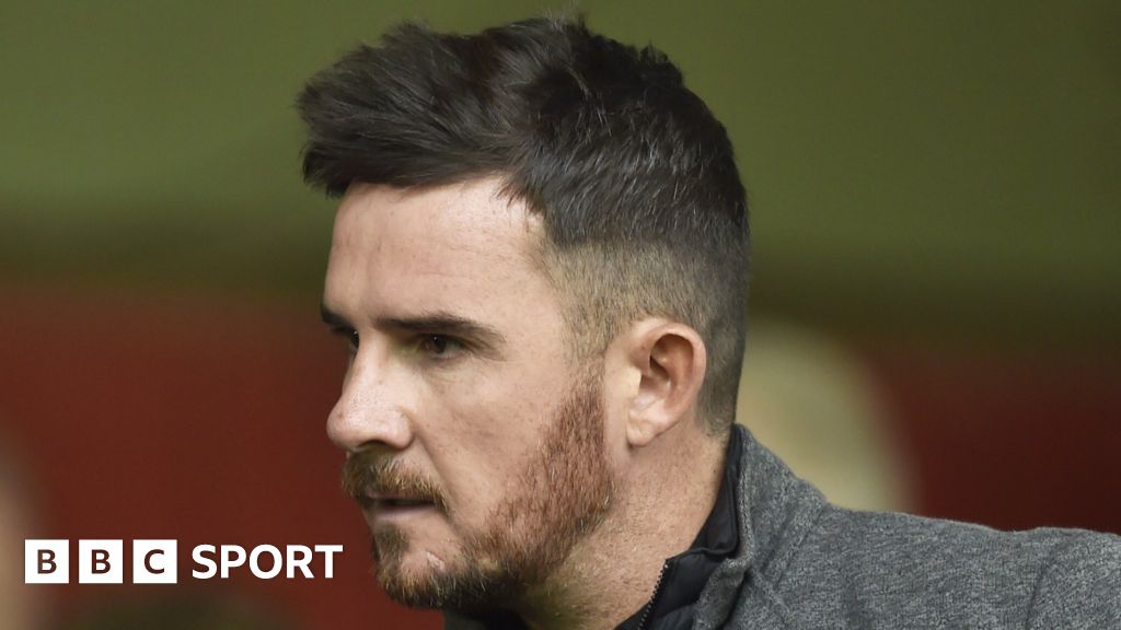 Barry Ferguson offered Kelty Hearts manager's job BBC Sport