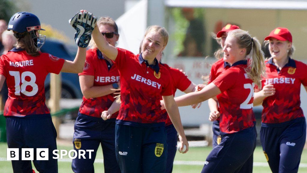 2024 Women s Twenty20 World Cup Jersey target promotion from qualifiers BBC Sport