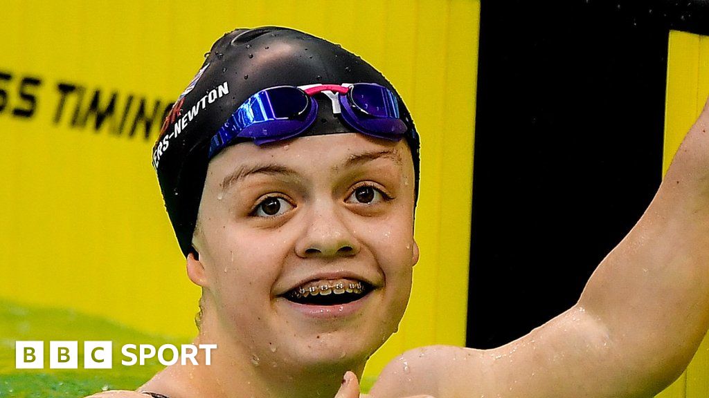 World Paraswimming European Championships Maisie SummersNewton beats