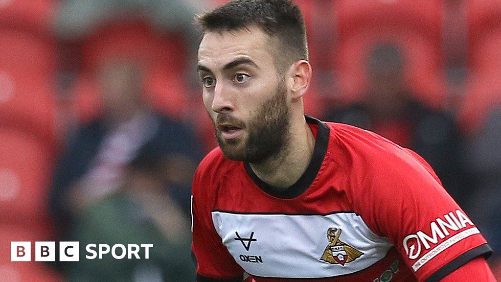 Ben Close Doncaster Rovers midfielder signs new twoyear deal BBC Sport