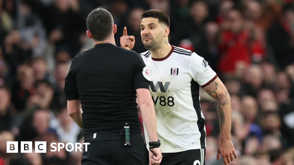 Fulham Three red cards would it happen to 'big' clubs? BBC Sport