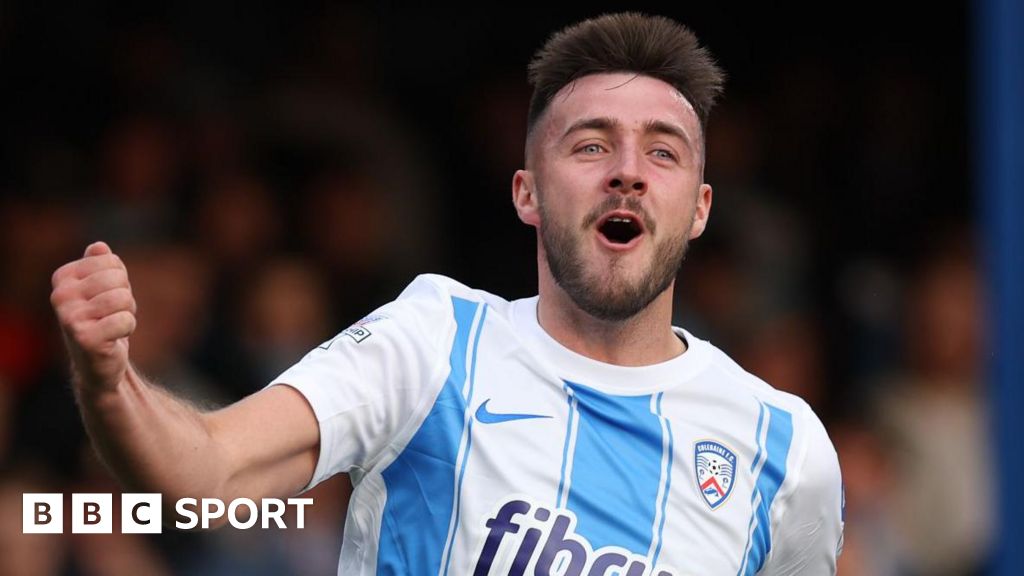 Irish Premiership: Ten-man Coleraine defeat Ballymena in dramatic derby