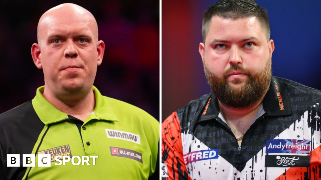 Van Gerwen and Smith knocked out of World Grand Prix