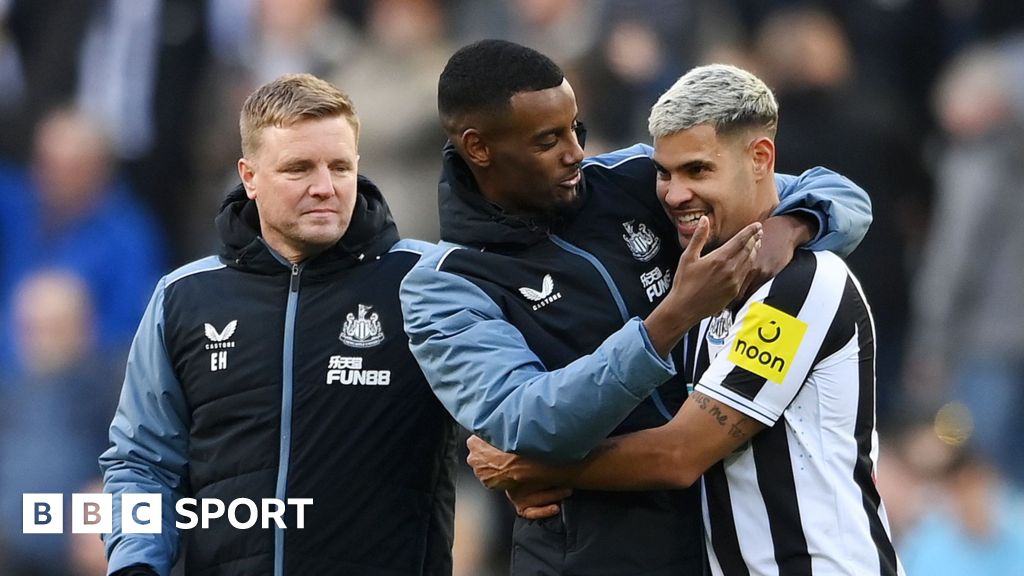 Howe expects Guimaraes & Isak to stay at Newcastle