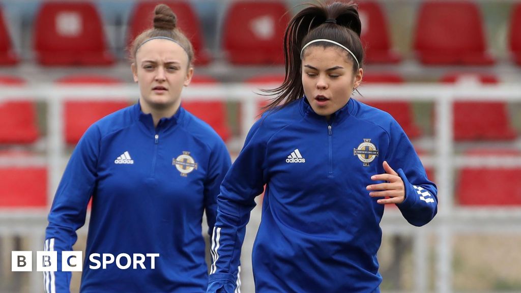 Kerry Beattie & Joely Andrews: Hearts sign Northern Ireland internationals