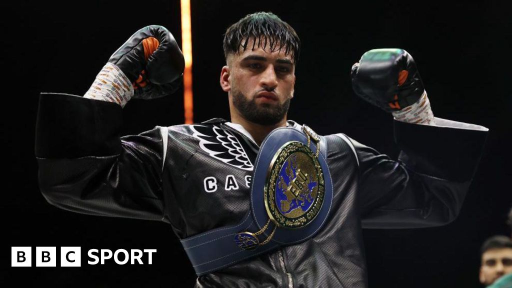 Boxing: Adam Azim to fight Ohara Davies on 19 October in London