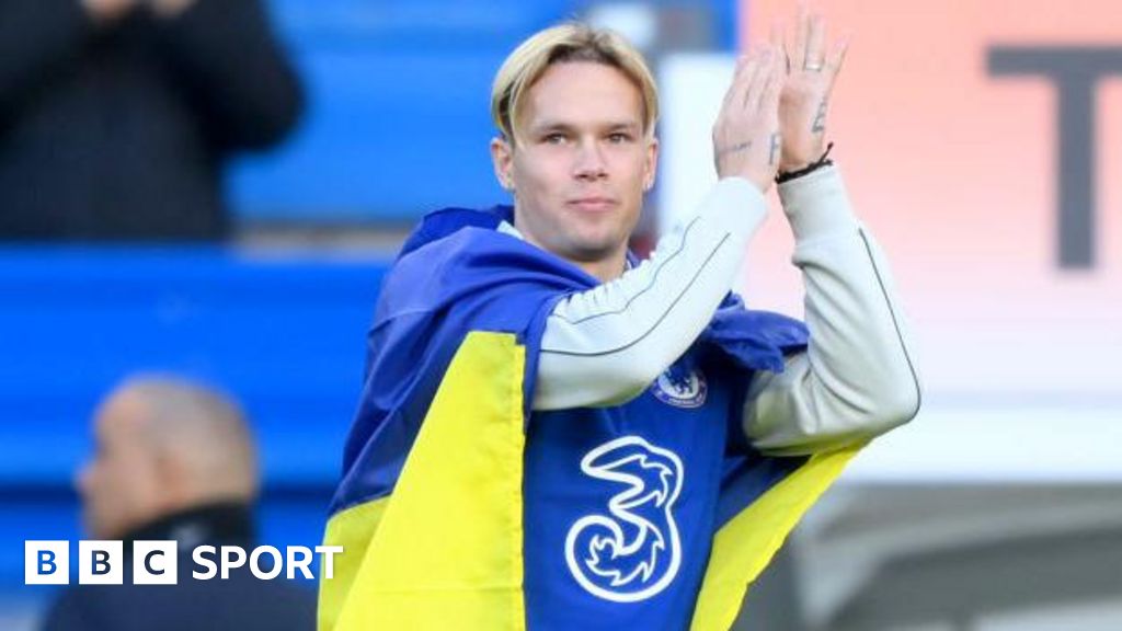 Chelsea: 'It's a risk for club and player' - Antonio on Mudryk - BBC Sport