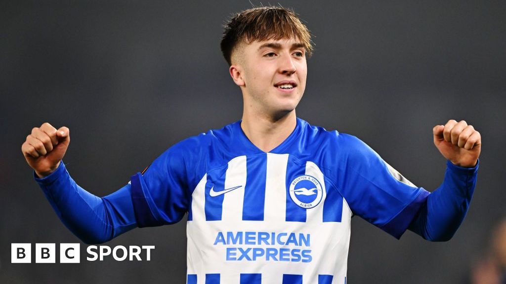 Brighton: Jack Hinshelwood on young player of the year award - BBC Sport