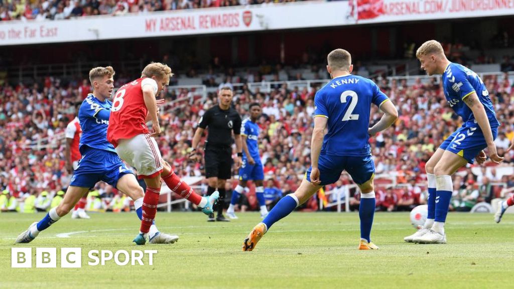 Arsenal still progress but ‘miserable’ Everton away form continues