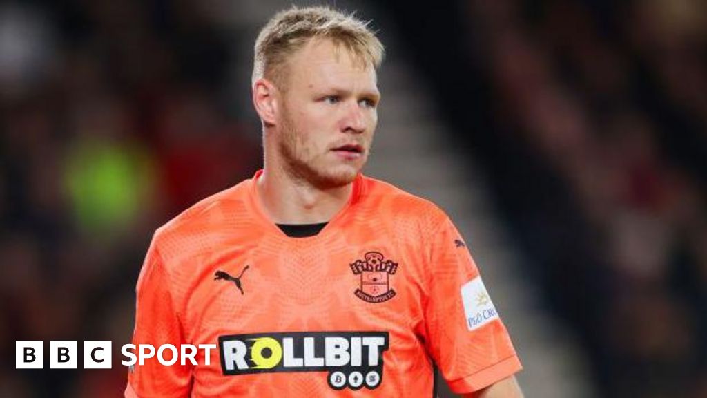 Aaron Ramsdale: Southampton goalkeeper left Arsenal for more game time - BBC Sport