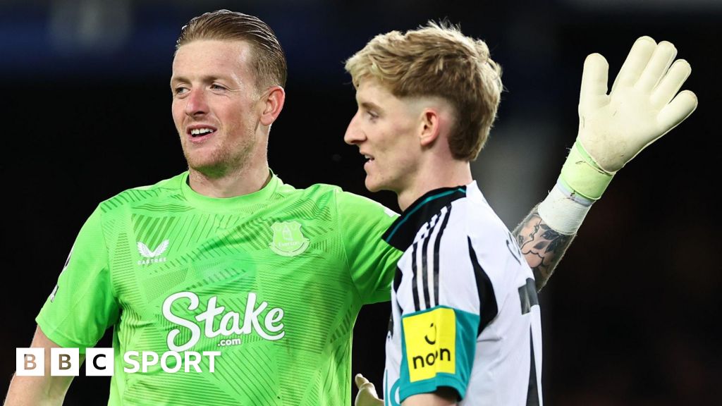 Everton 0-0 Newcastle: Pickford penalty save from Gordon ‘double bluff’