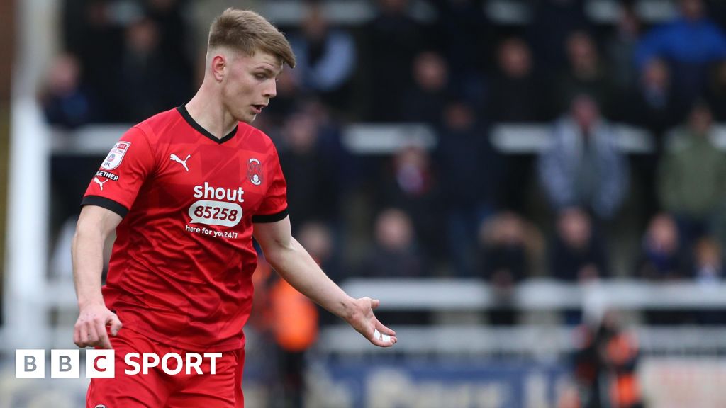 Brighton: Ed Turns rejoins Leyton Orient on loan - BBC Sport