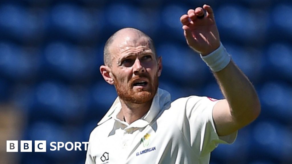 All-rounder Harris signs Glamorgan extension to 2026