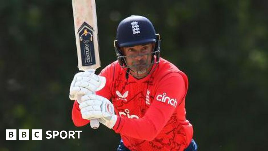 Umesh Valjee: England Deaf cricketer on sledging, career and retirement thoughts