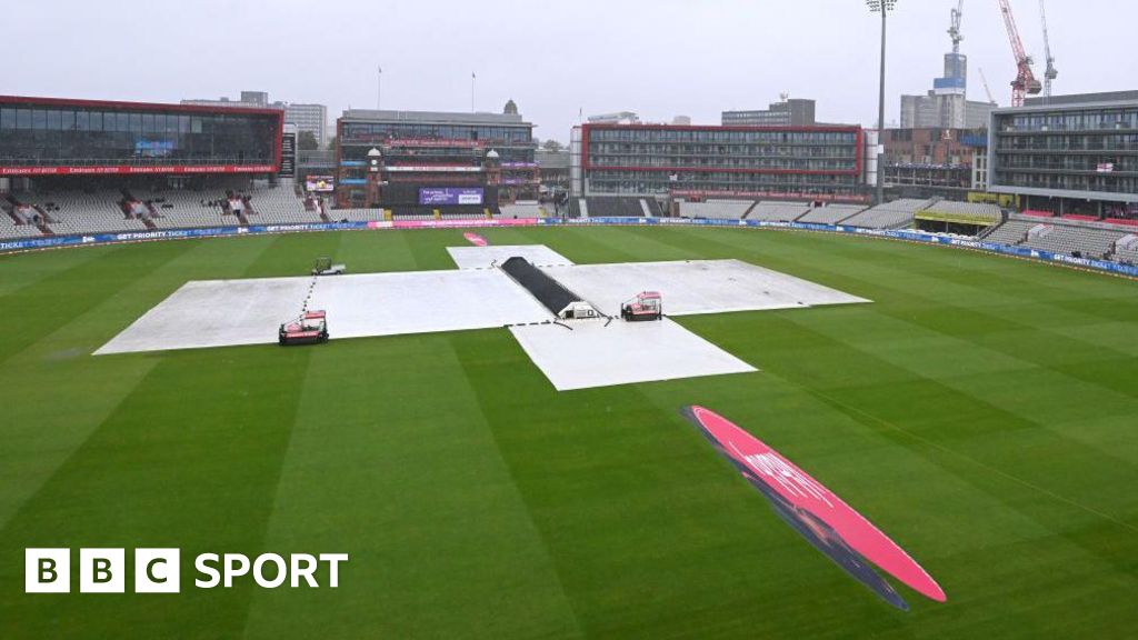 England vs Australia: Third T20 washed out without a ball bowled