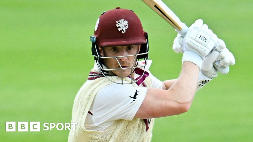 County Championship: Tom Abell stars as Somerset beat Warwickshire – BBC Sport