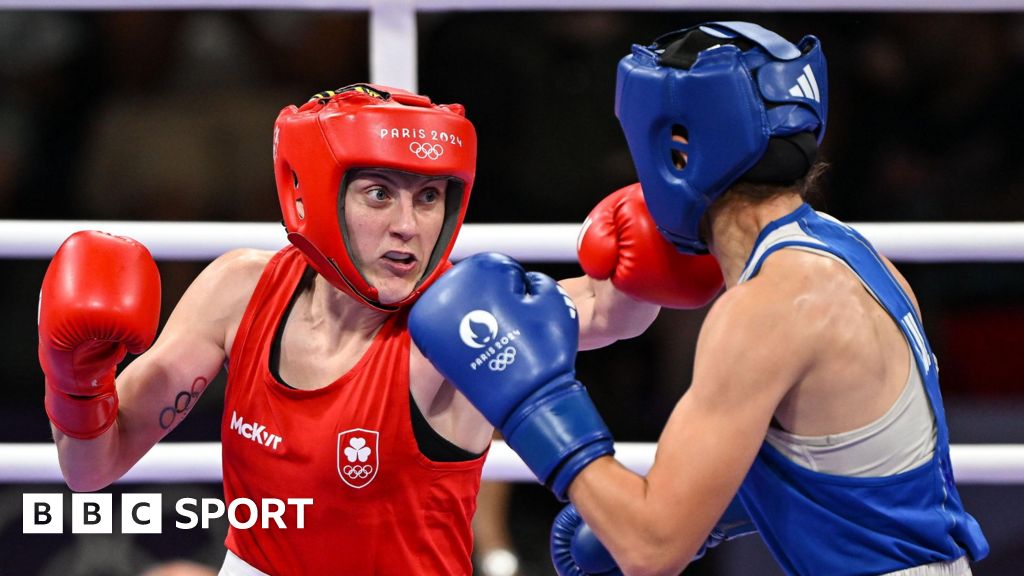 Olympics boxing: Michaela Walsh out of Olympics after Staneva defeat