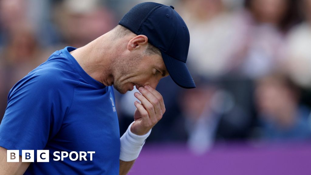 Murray hopes back injury won't affect Wimbledon