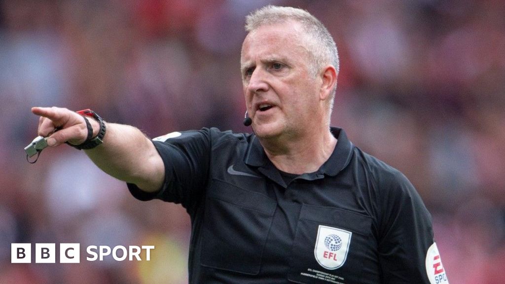 Ex-Premier League ref Moss appointed SFA VAR head