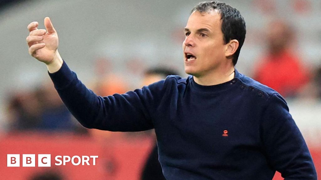 Sunderland appoint Le Bris as head coach