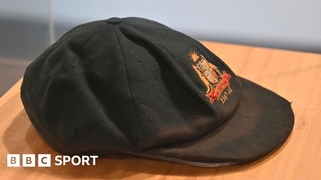 Bradman 'baggy green' sells for £245,000 at auction