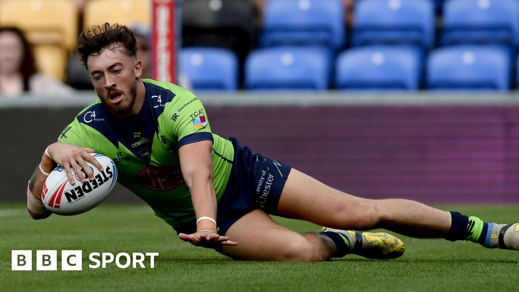 Warrington hold off London to close in on top two