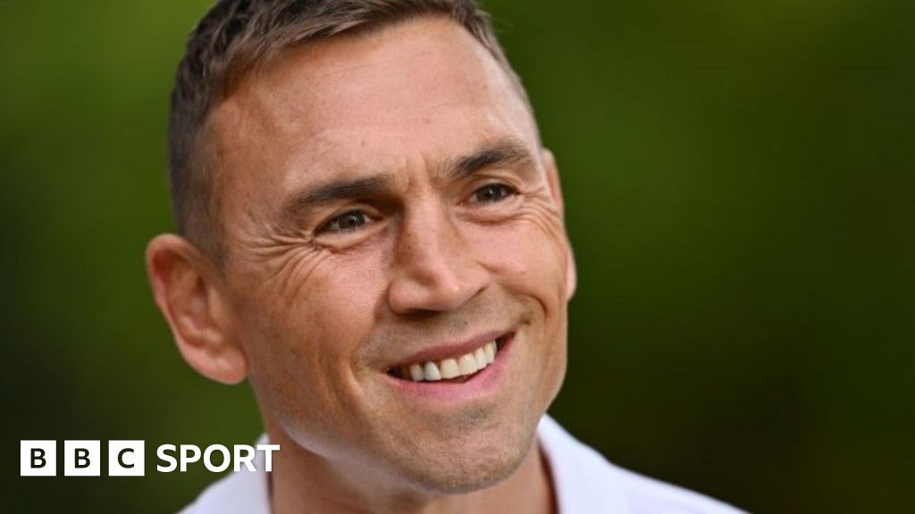 Kevin Sinfield: England assistant to stay on in role-ZoomTech News